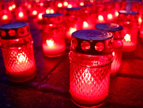 Калужане зажгли свечи в память о погибших в теракте